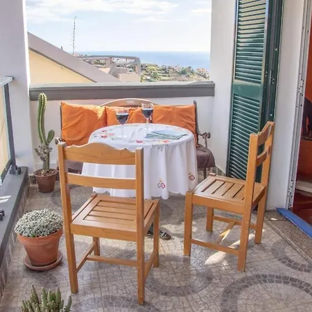 Casa Menezes Sunrise And Sunset Every Day Calheta (Madeira)