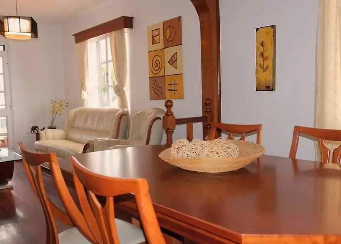 Holiday home Casa Menezes Sunrise And Sunset Every Day Calheta (Madeira)